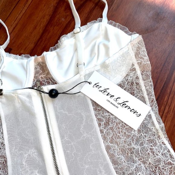 FOR LOVE & LEMONS WHITE LACE FEMININE BODYSUIT, S - Picture 6 of 8